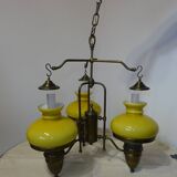 Grand lustre 3 feux en verre, opaline et laiton