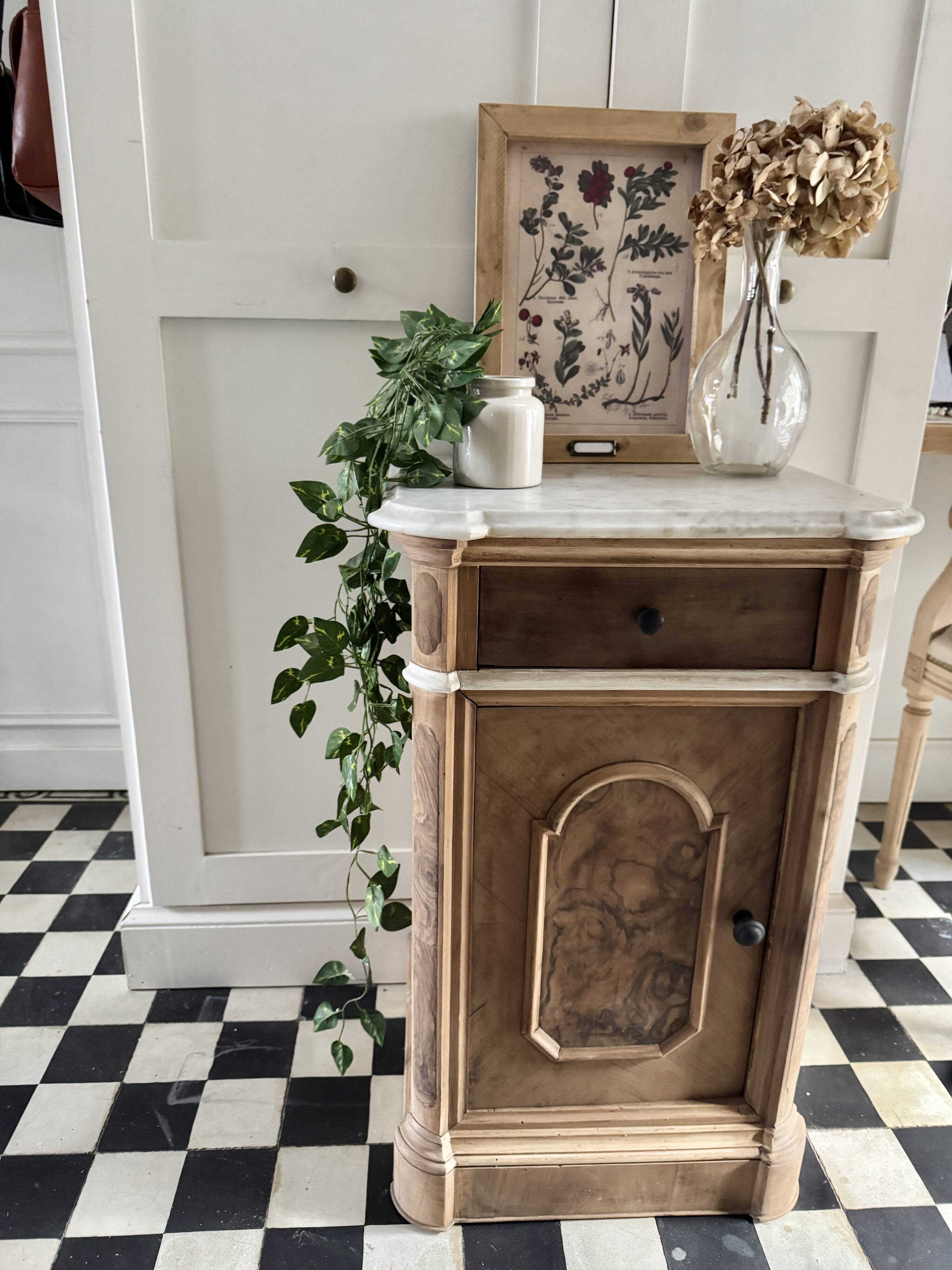 Meuble de rangement marbre