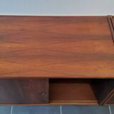 Wooden wall cabinet