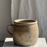 Large stoneware pot with ribbed handle H16
