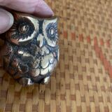 2 brass owls