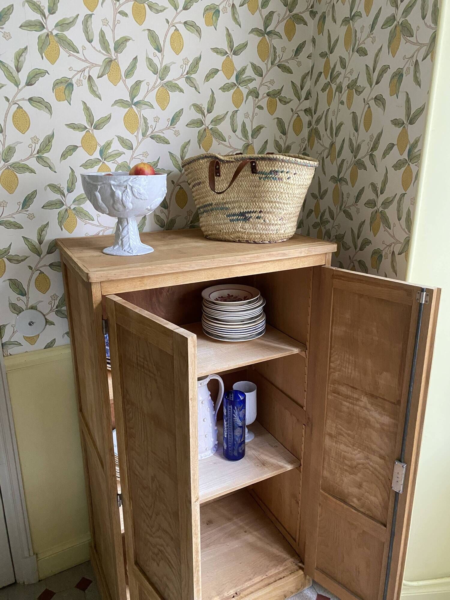 oak wardrobe