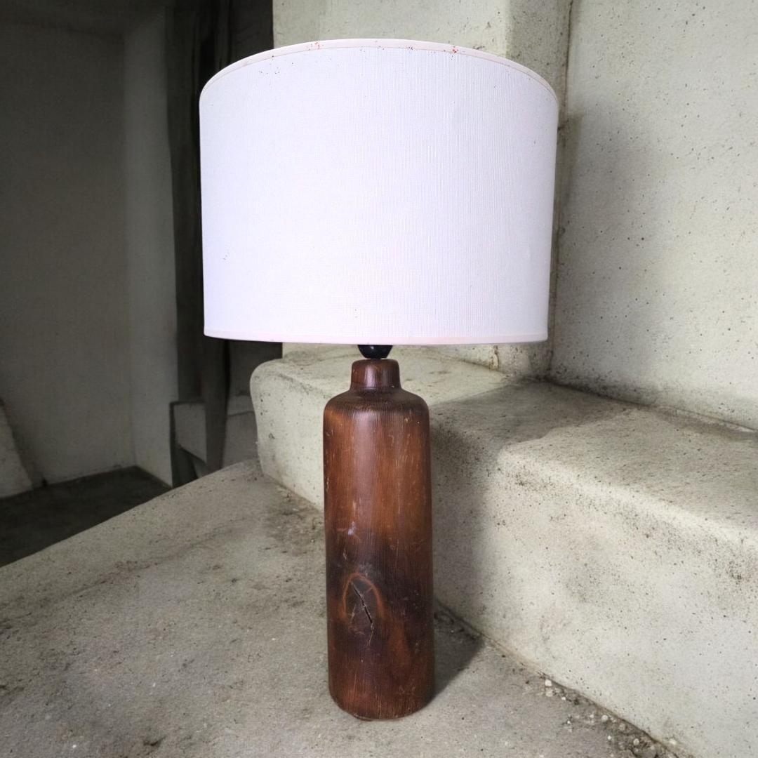 Solid wood lamp