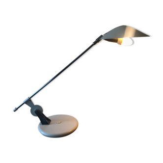 White metal articulated desk lamp
