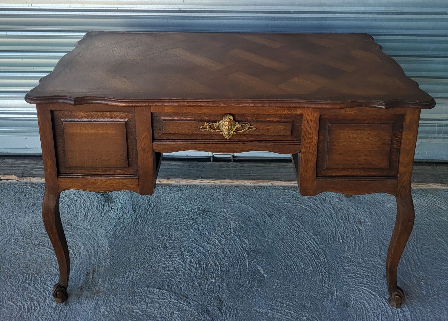 Minister's desk in Louis XV marquetry style