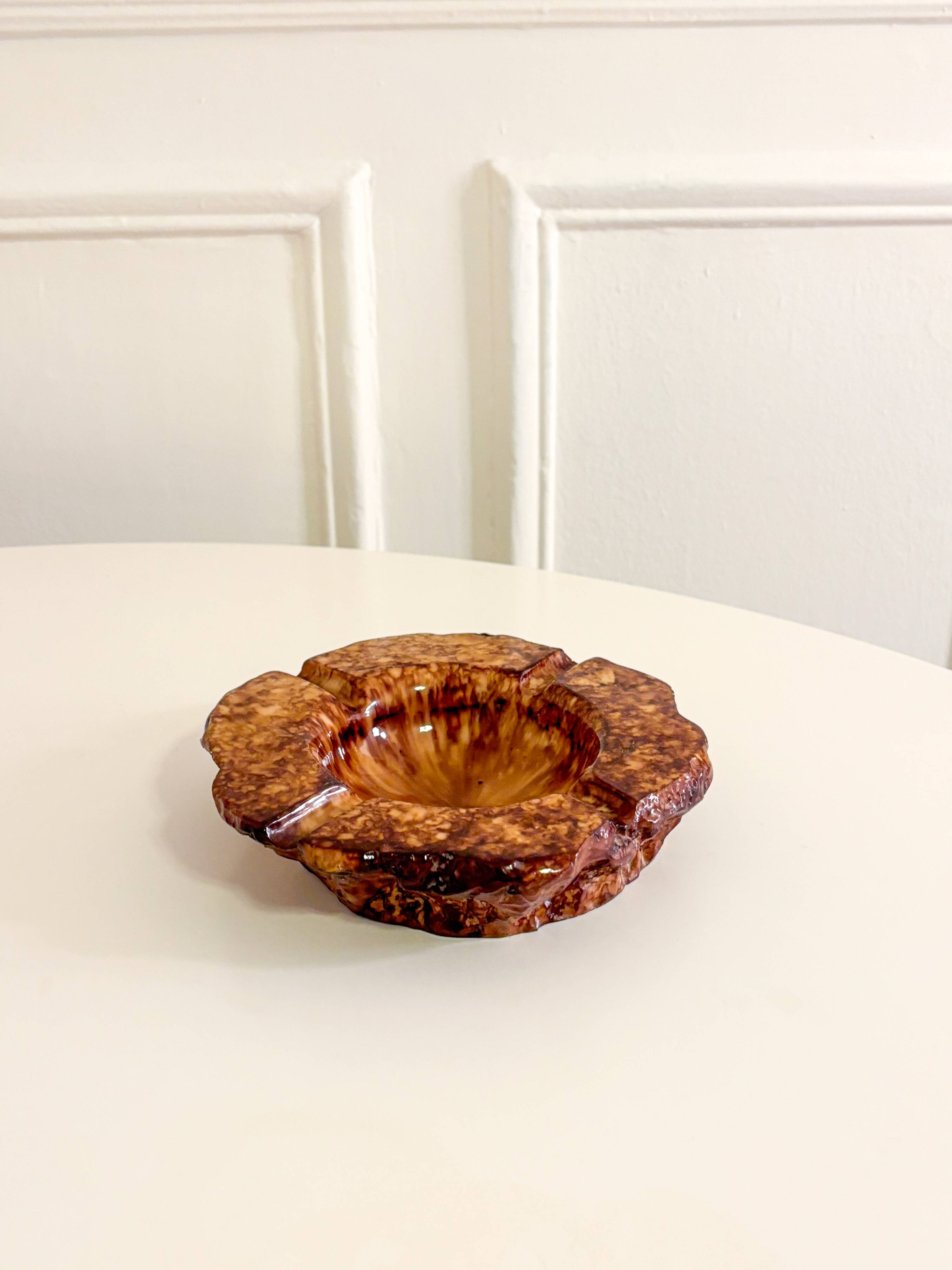 Cendrier en albâtre marron, 1960