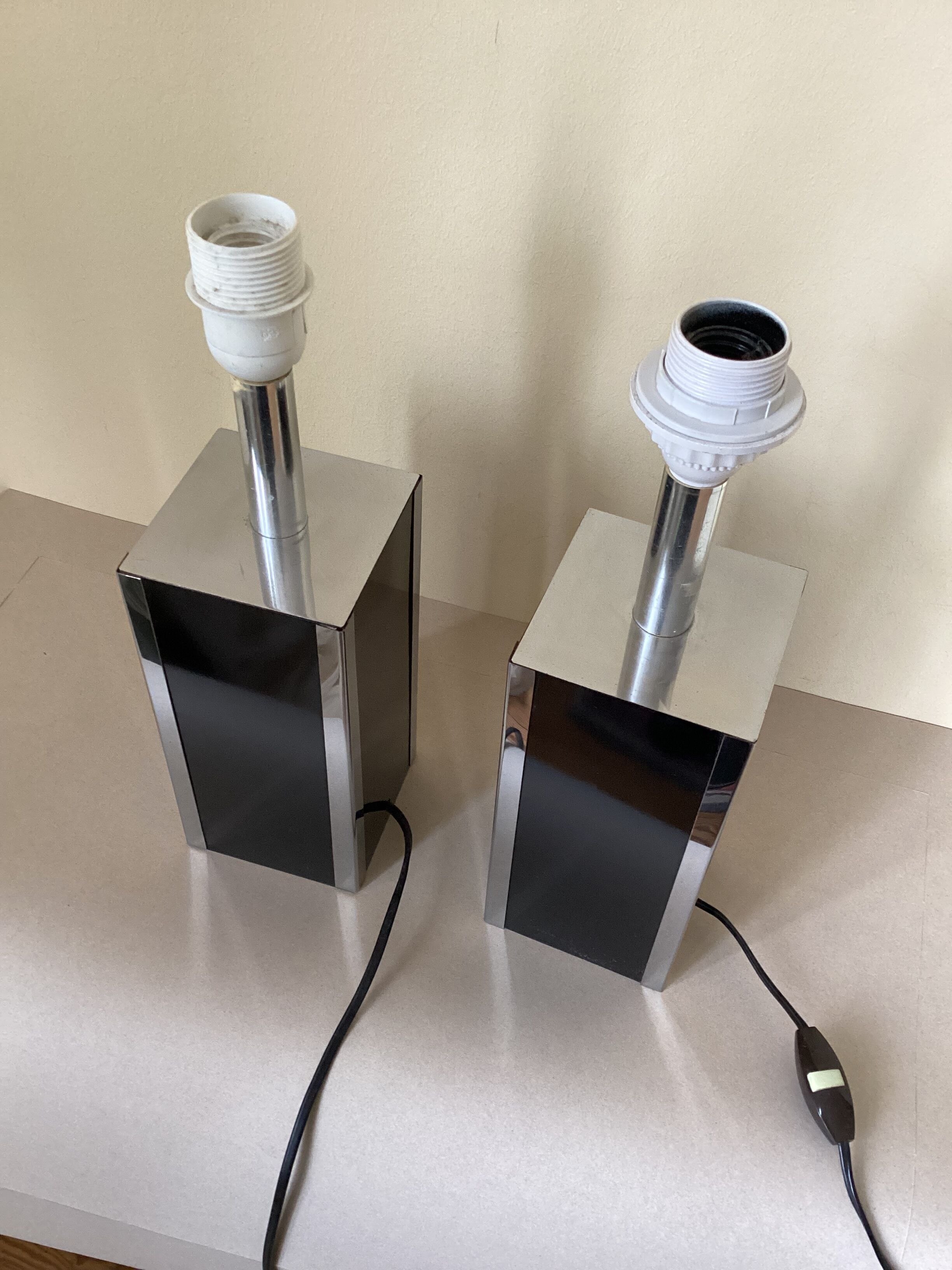 Pair of lamp feet years 70-80