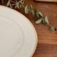 Plat ovale doré et blanc