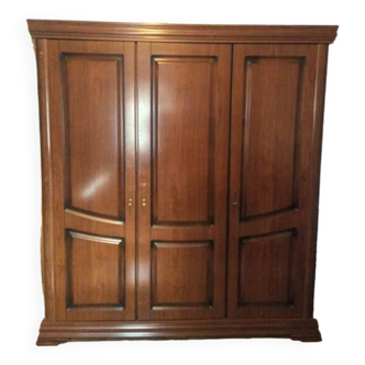 Armoire en merisier style Louis Philippe