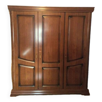 Armoire en merisier style Louis Philippe