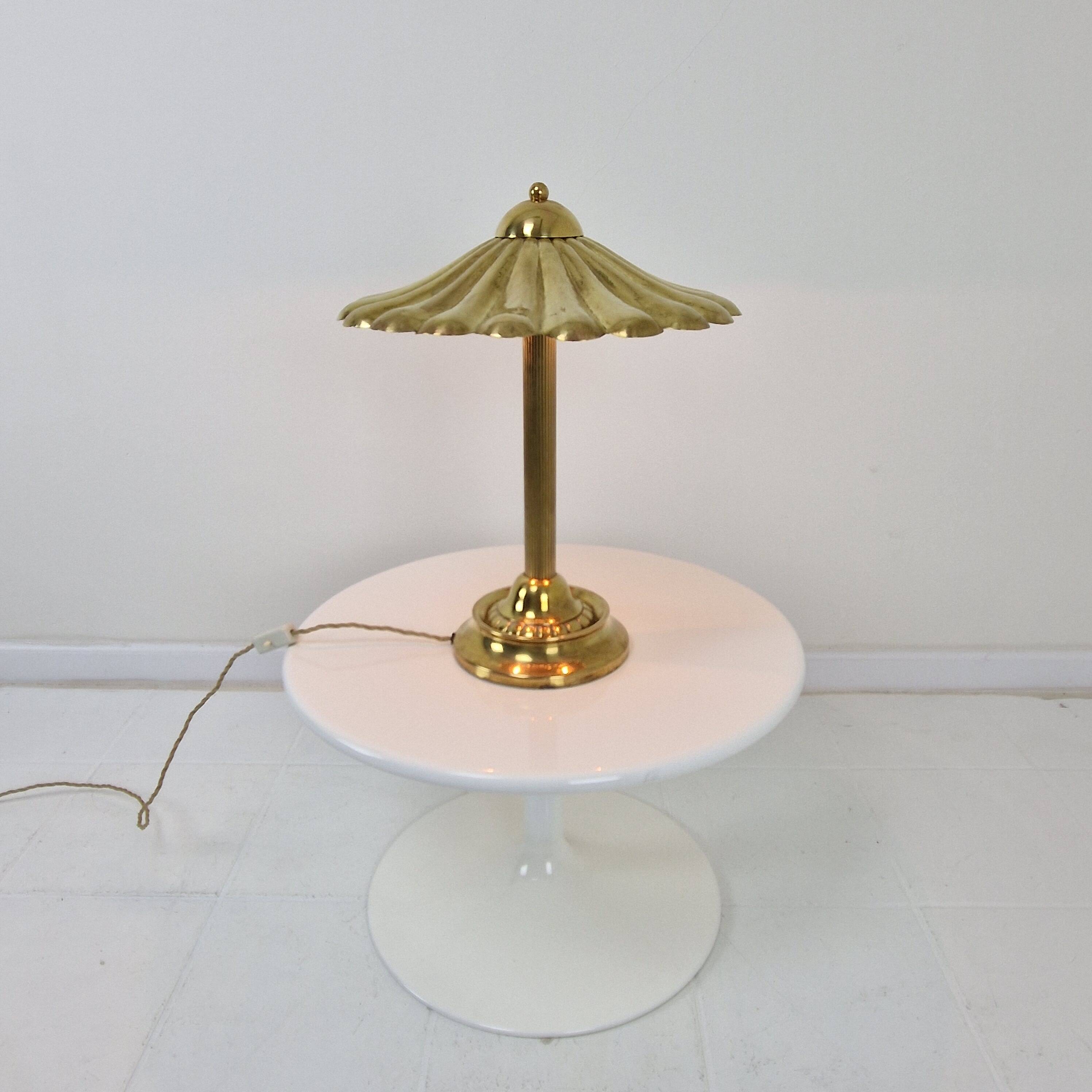 Lampe de table en laiton sculptural italien rare, années 1970 | Design Hollywood Regency