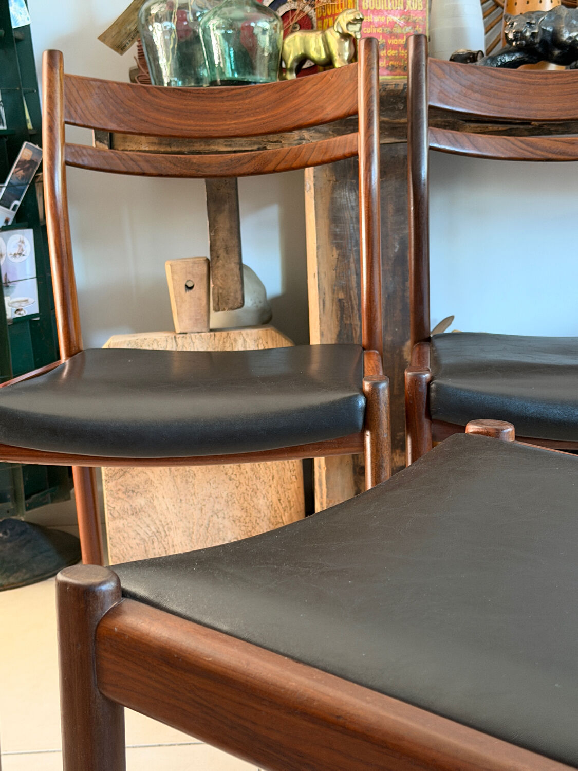 Set of 4 Mid-Century chairs – Gessef (Italy)