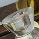 Bougeoir en verre moulé