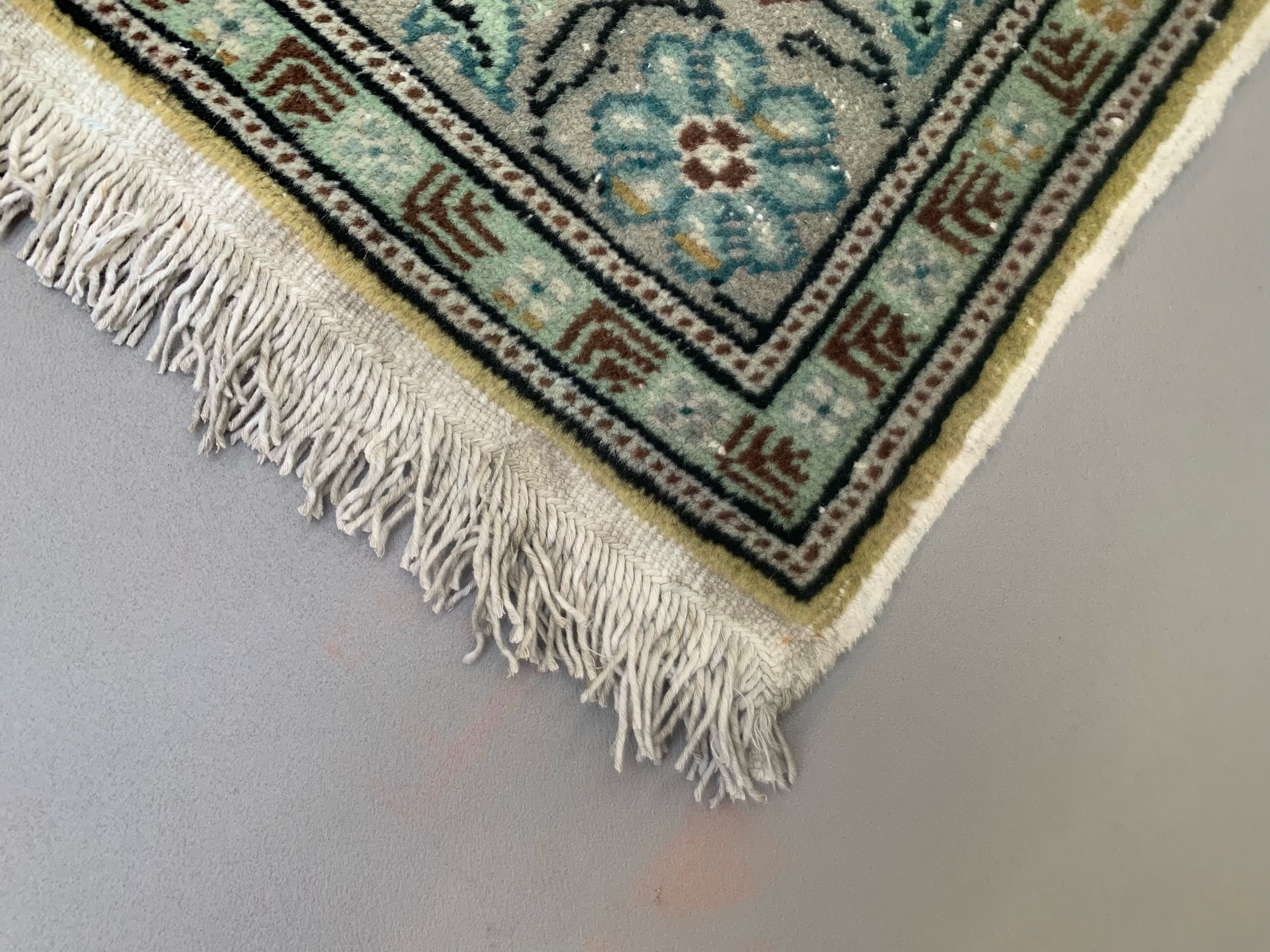 Vintage turkish rug 165x91cm carpet