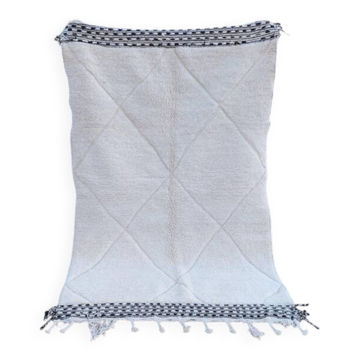 Tapis blanc en laine naturelle