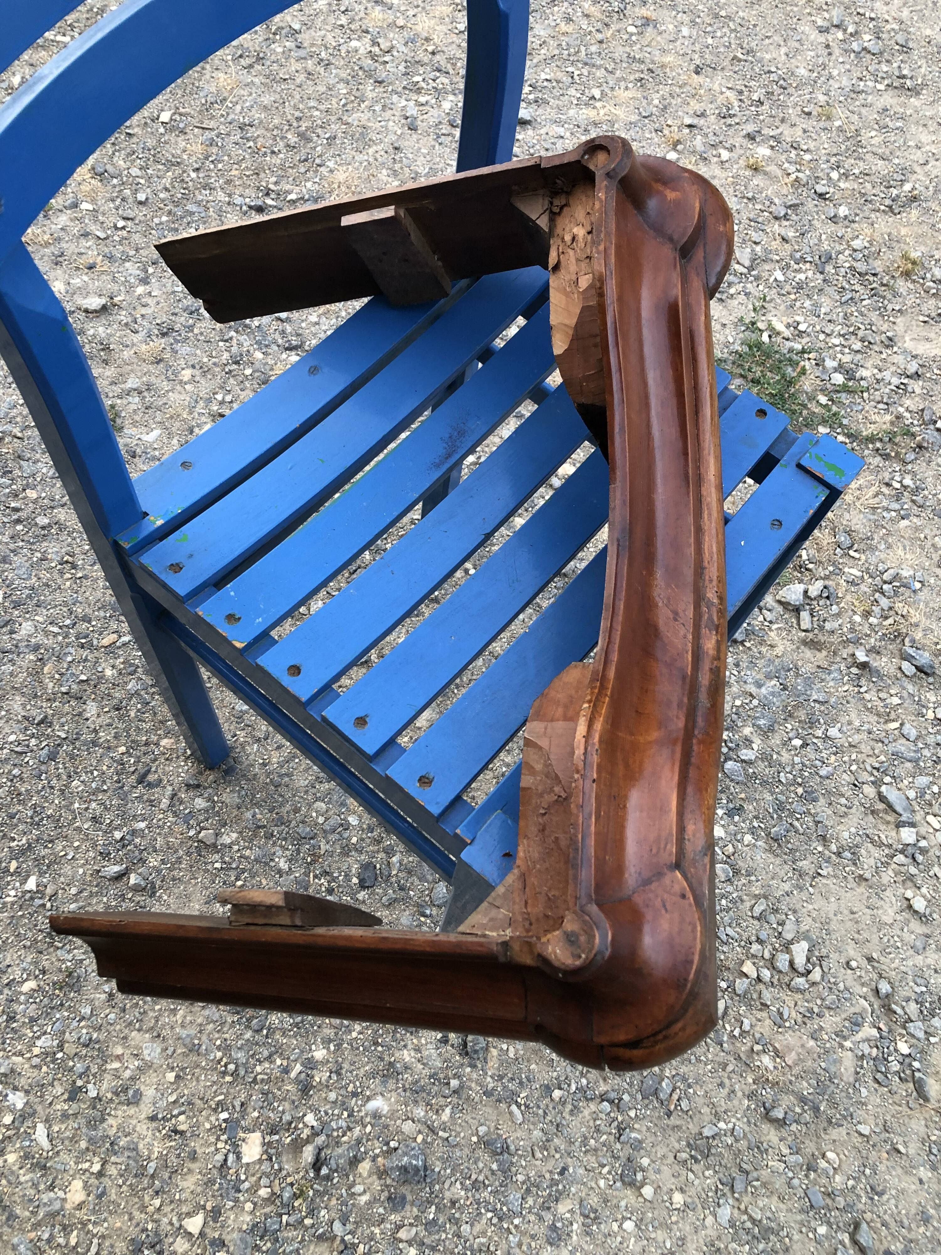 Comtoise clock in cherry style Louis XV period 19th region Fougères.