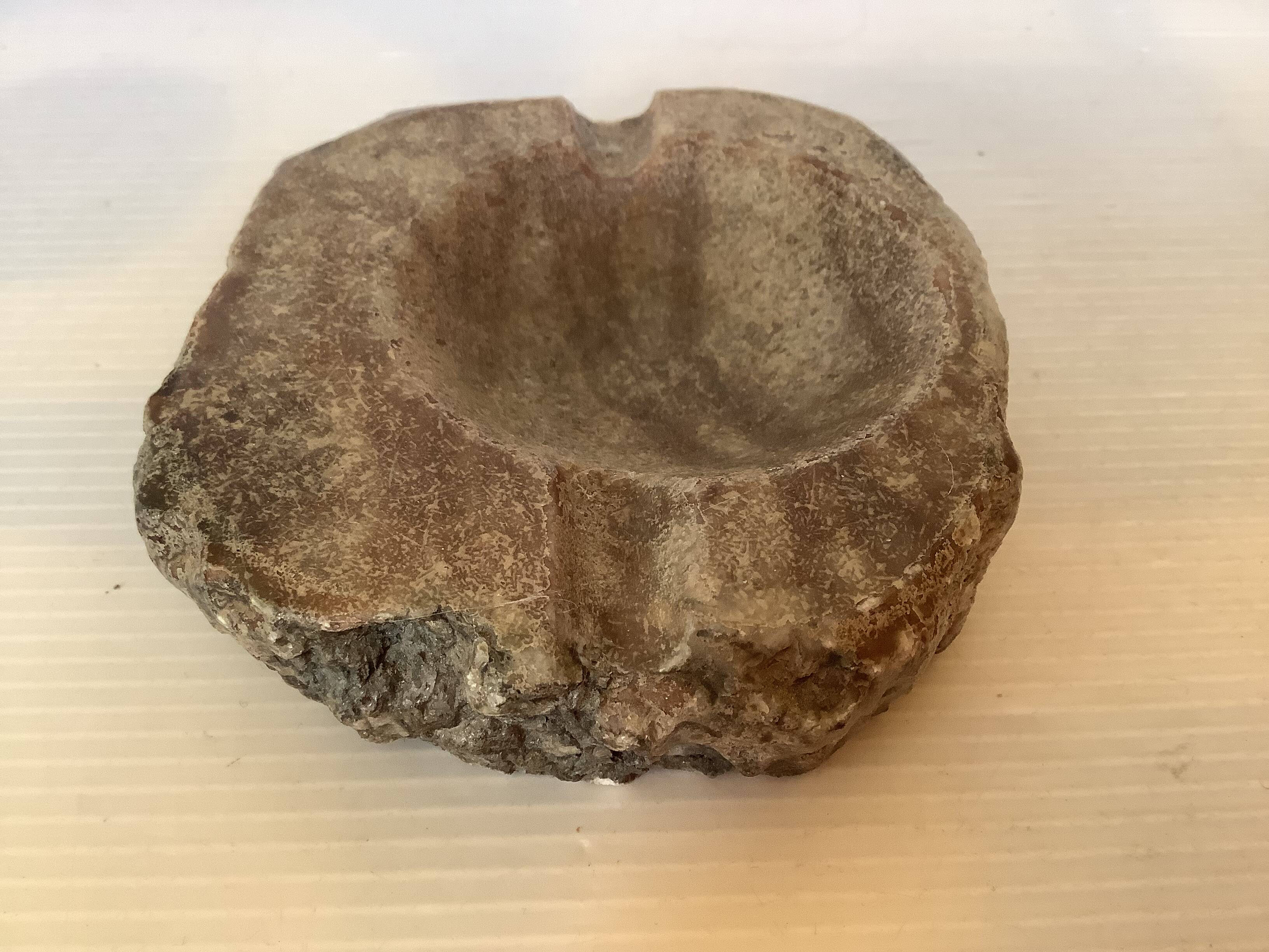 Small alabaster ashtray Italy