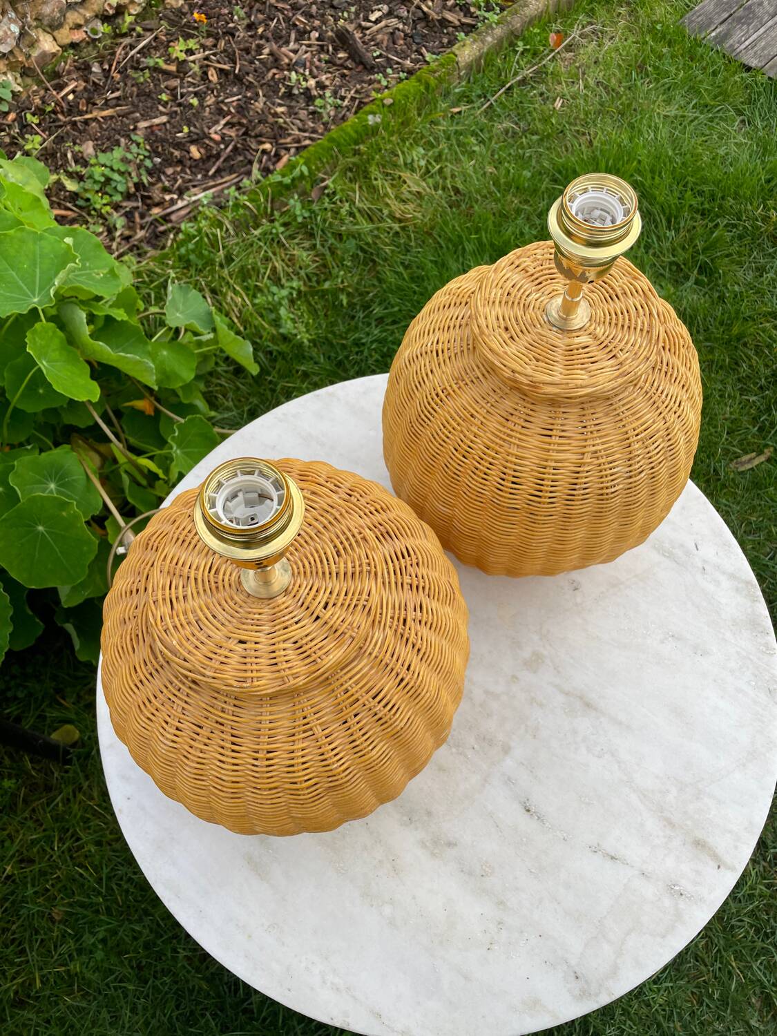 Paire de lampe en rotin clair vintage 1970