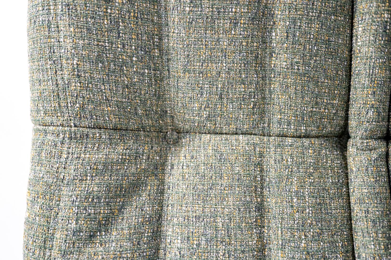 Fauteuil et pouf Togo en tweed émeraude