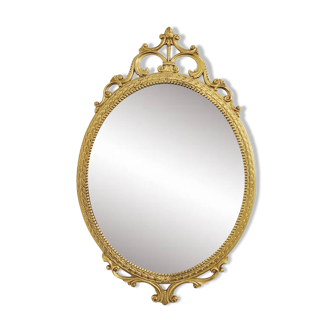 Miroir ovale italien de type médaillon en laiton