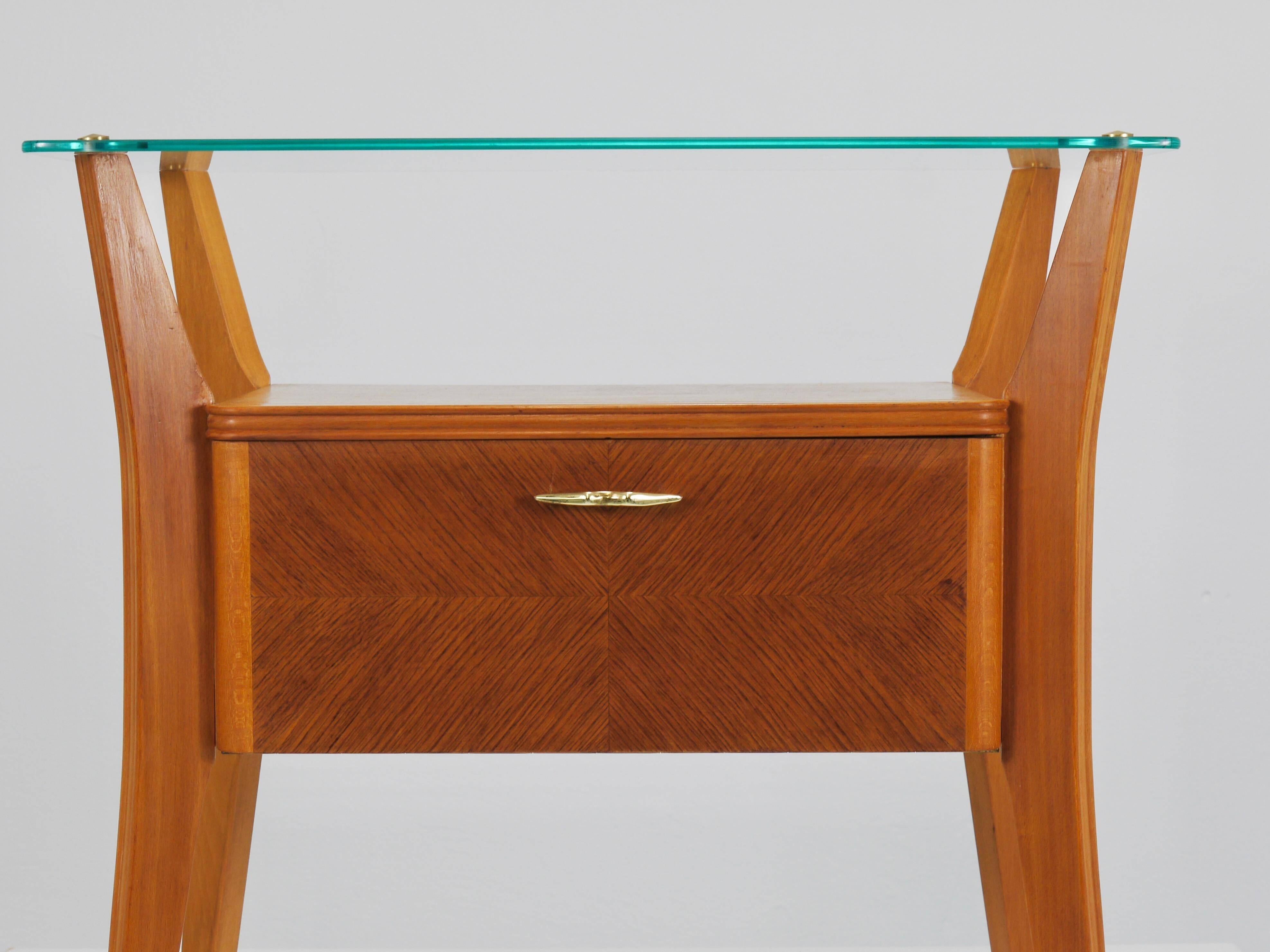 Gio Ponti bedside table in maple and walnut, La Permanente Mobili Cantù, 1940s