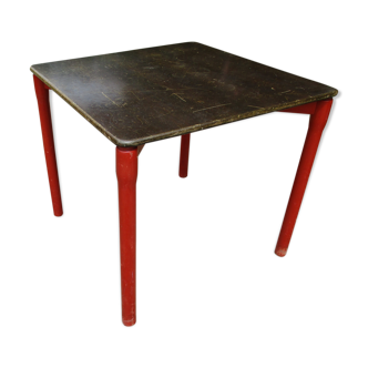 Carimate table created by Vico Magistretti for Cassina