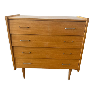 Chest of drawers with spindle feet