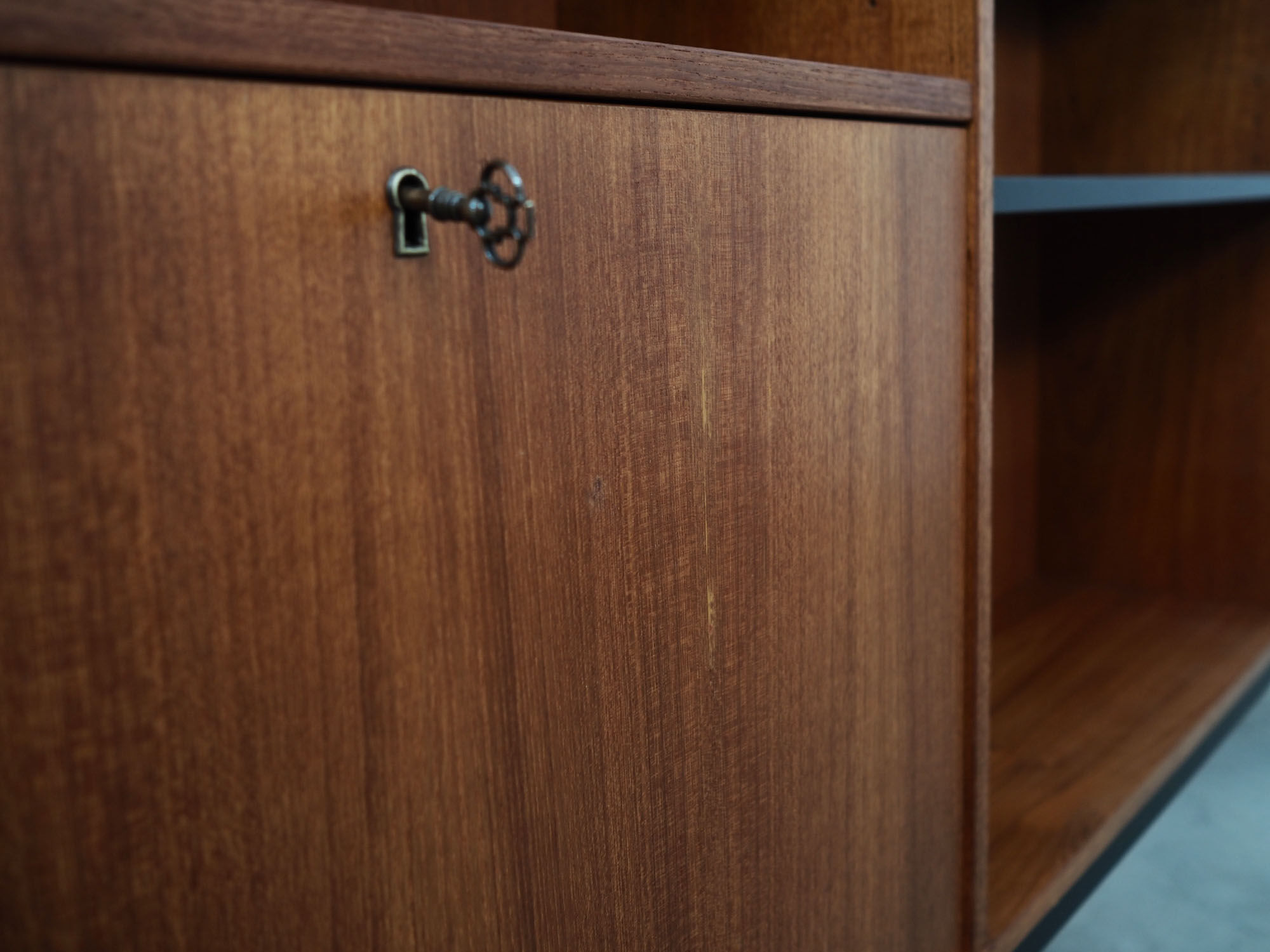 Teak bookcase, 70s, Danish design, production: Farsø Møbelfabrik
