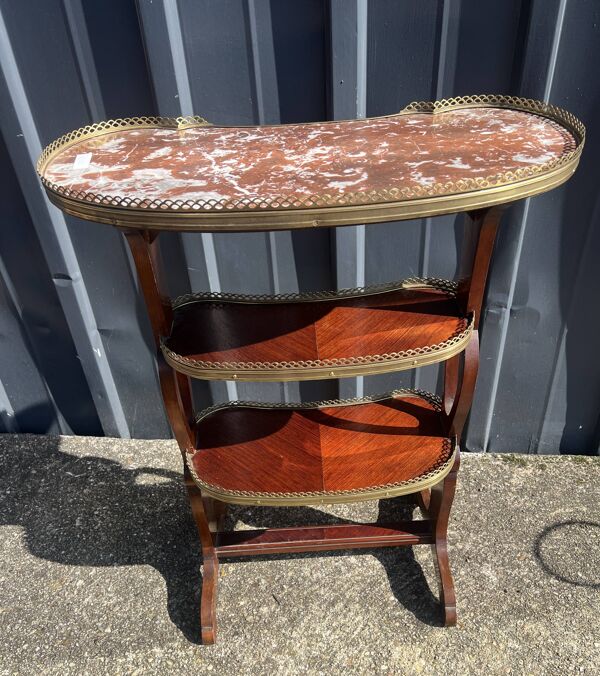 Table de salon, de forme rognon ,d'appoint , dessus marbre