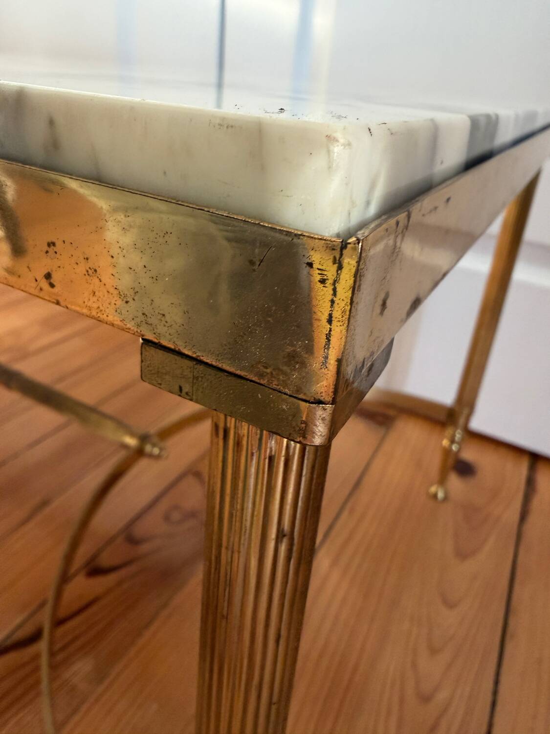 French neoclassical coffee table in brass and marble, circa 1960-70.