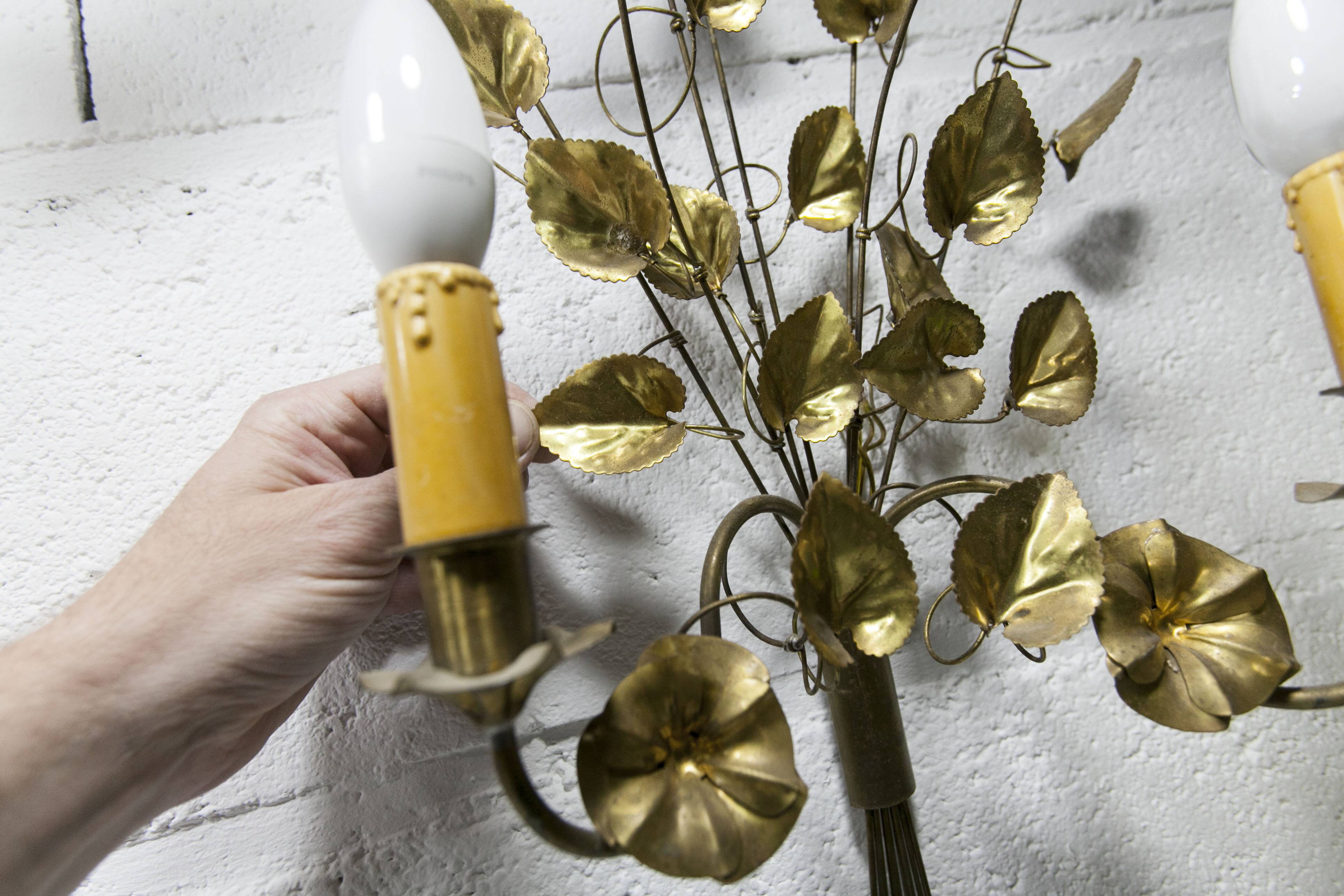Pair of double flower bouquet sconces in brass 1960