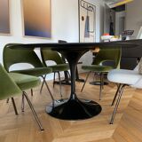 Black Tulip table by Eero Saarinen for Knoll