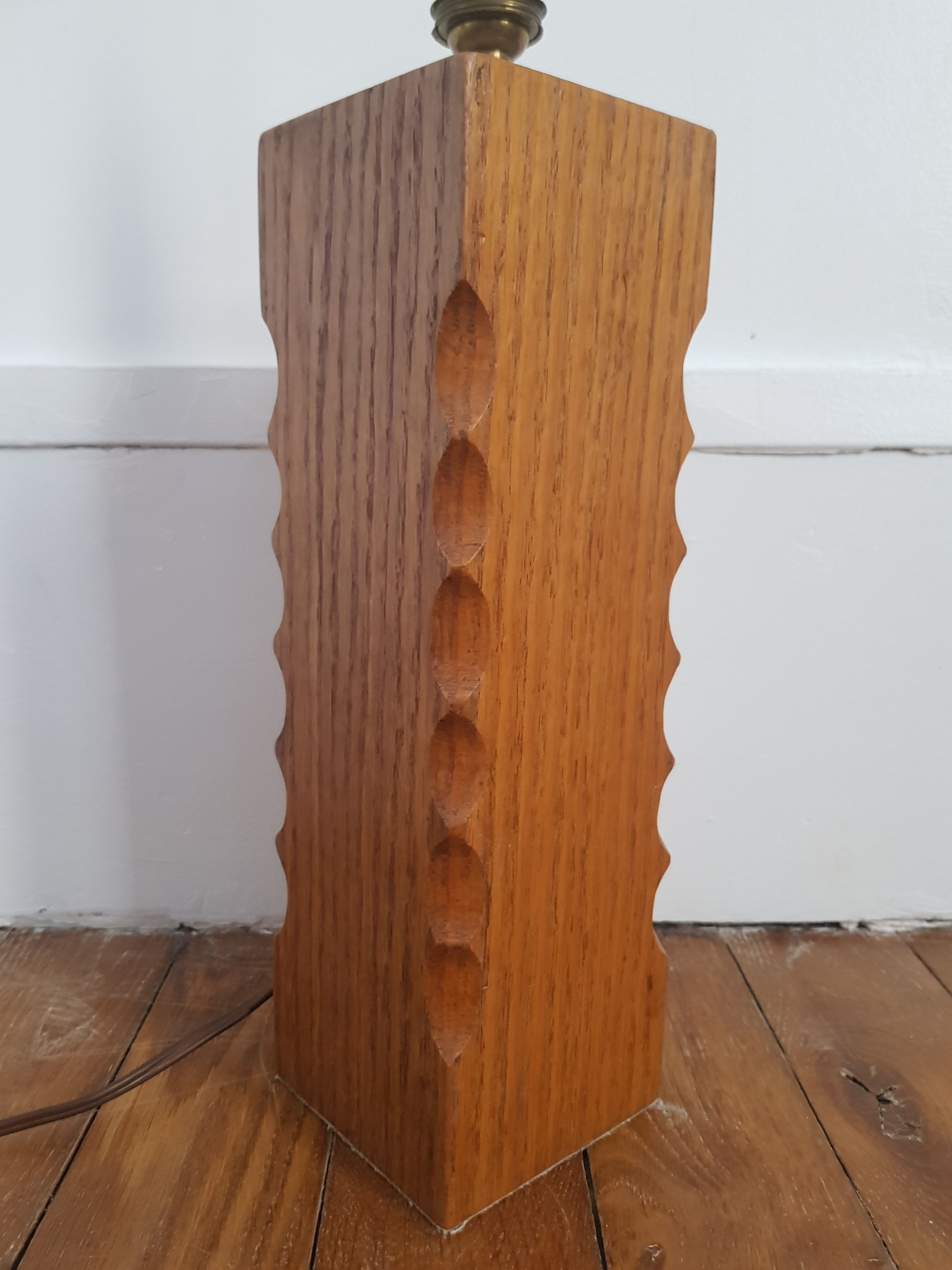 Wooden lamp foot