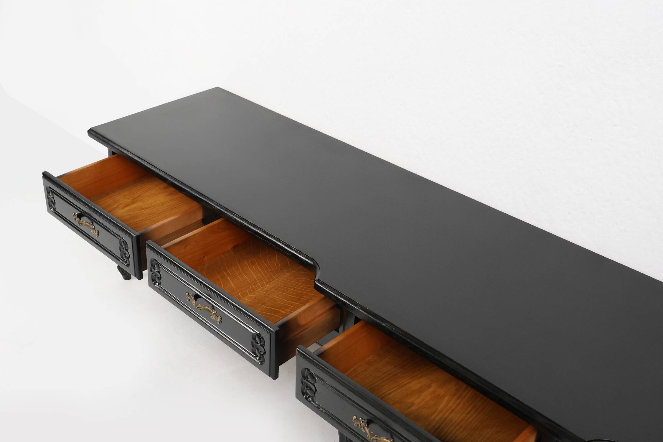 French 20th Century Louis XV style black low sideboard