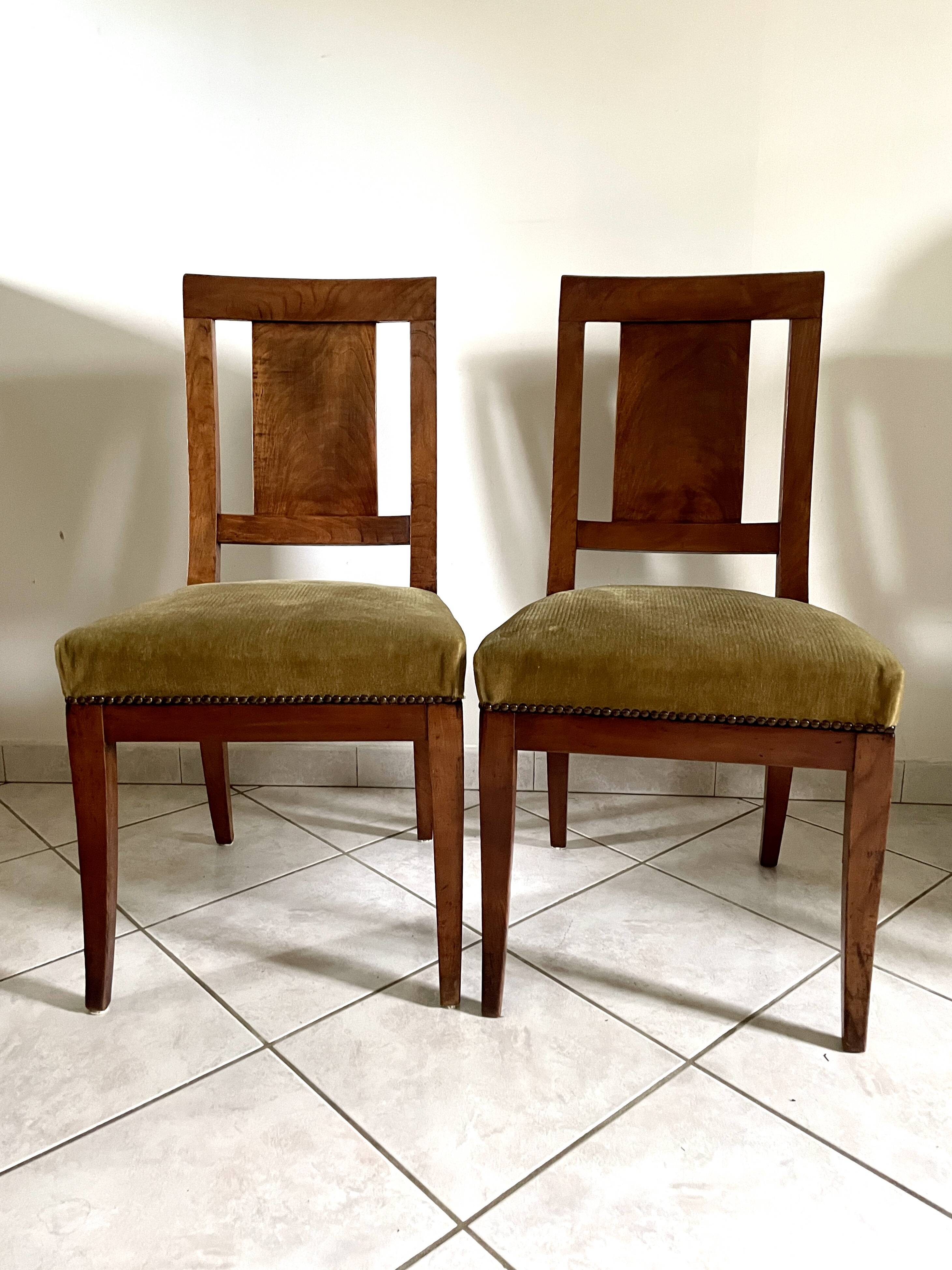 Pair of wooden chairs in green corduroy velvet in Directoire style.
