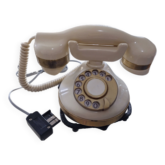 Telephone telcer
