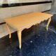 Grande table rectangulaire