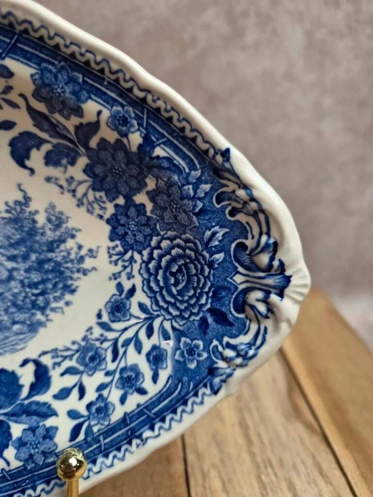Old Ravier Villeroy & Boch Burgenland – Blue landscape and flower decoration