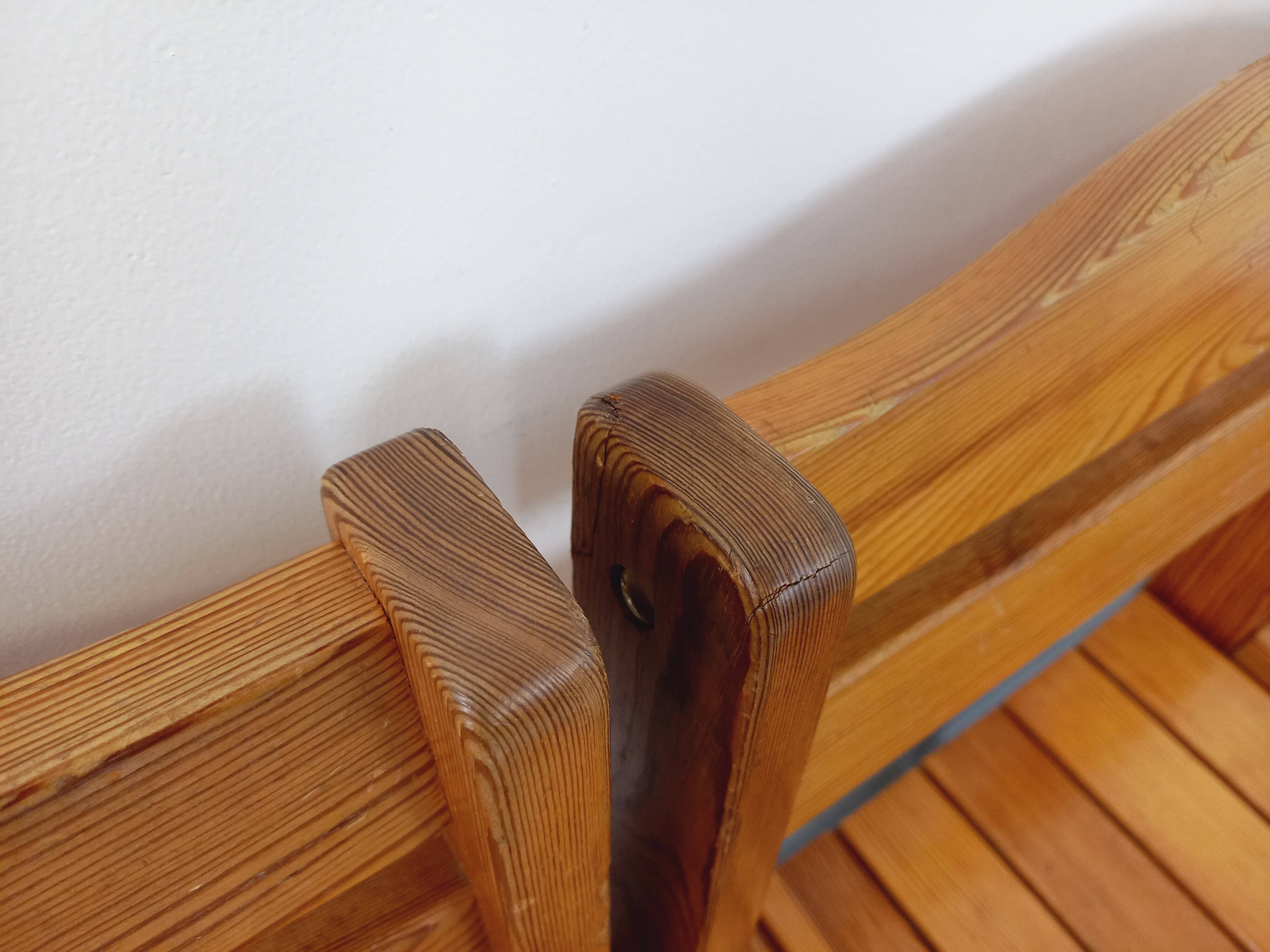 Set of 4 vintage pine chairs from the 70s