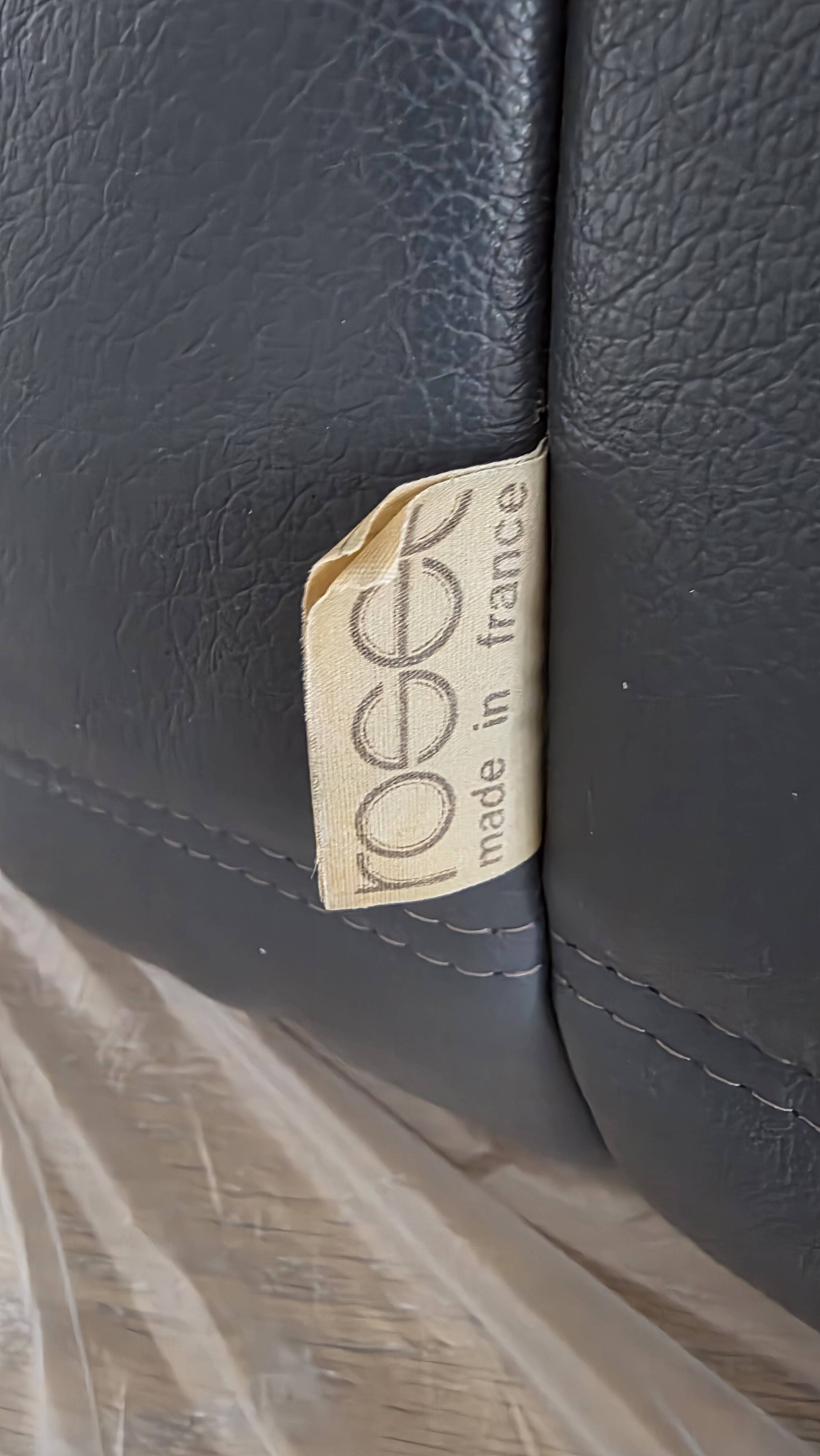 Vintage original Togo leather set – Ligne Roset with tags