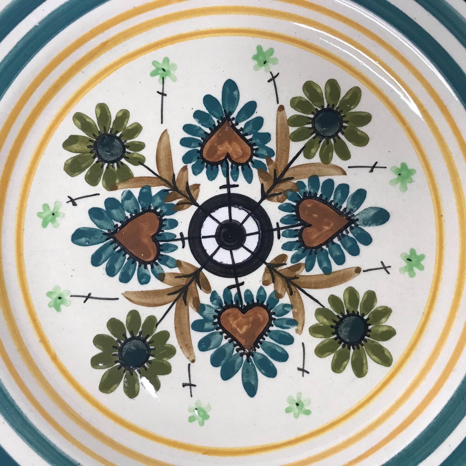 Quimper, polychrome earthenware plate signed Paul Fouillen, early 20th century