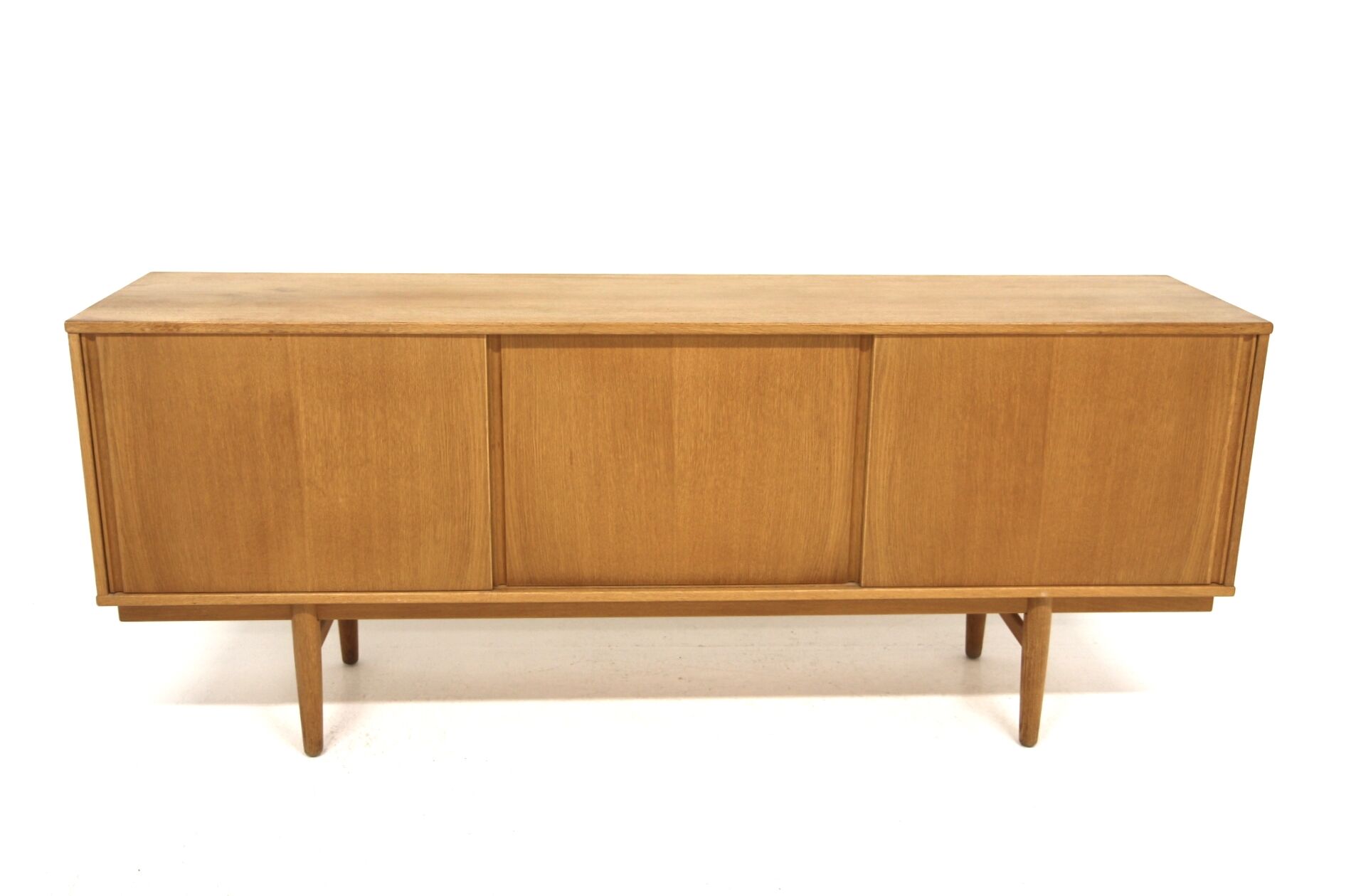 Scandinavian oak sideboard, Abra Möbelfabrik, Taberg, Sweden, 1960