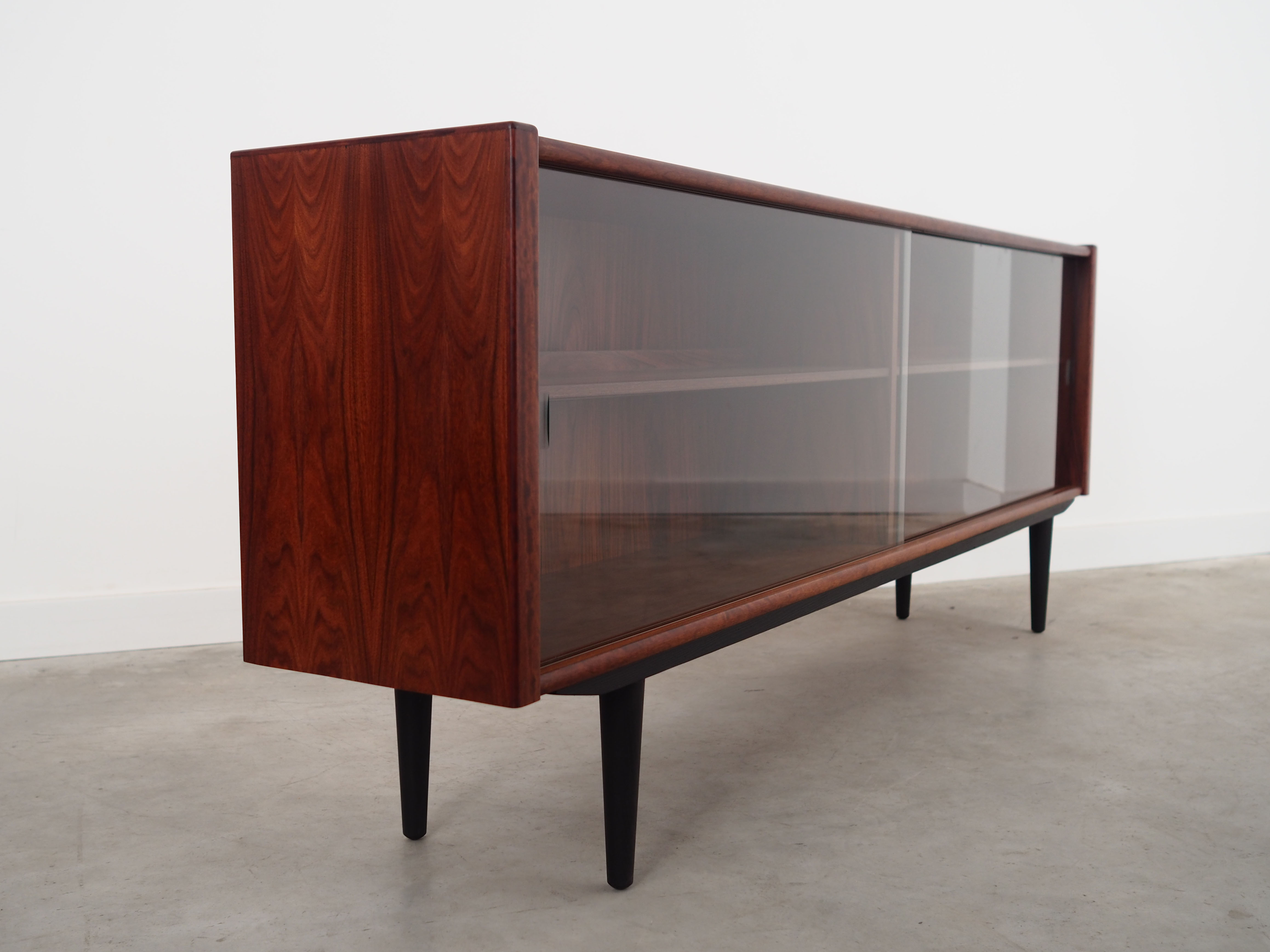 Rosewood sideboard, Danish design, 1970s, manufactured by Skovby Møbelfabrik