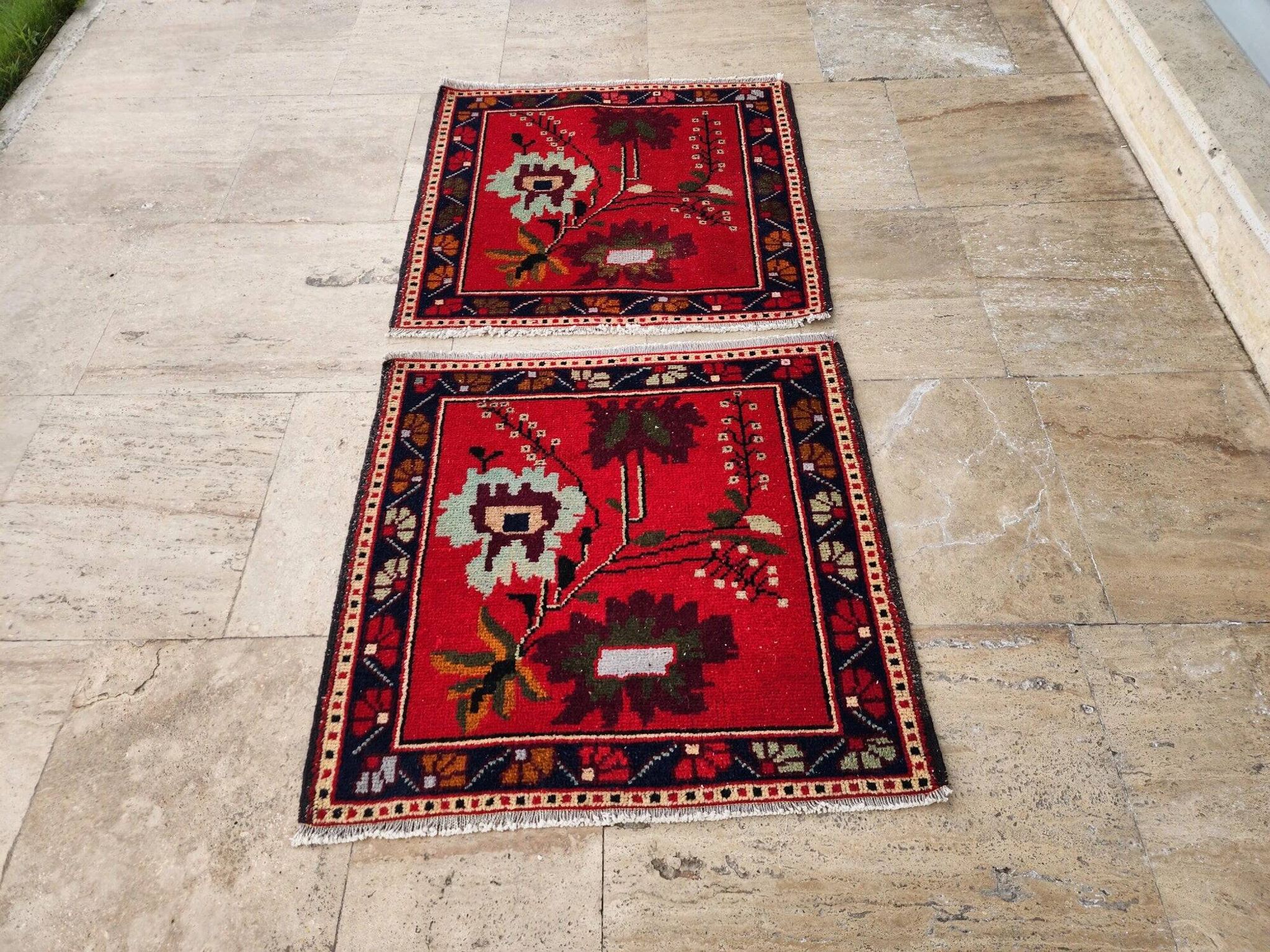 Small vintage decorative kilim rug 77x81 cm