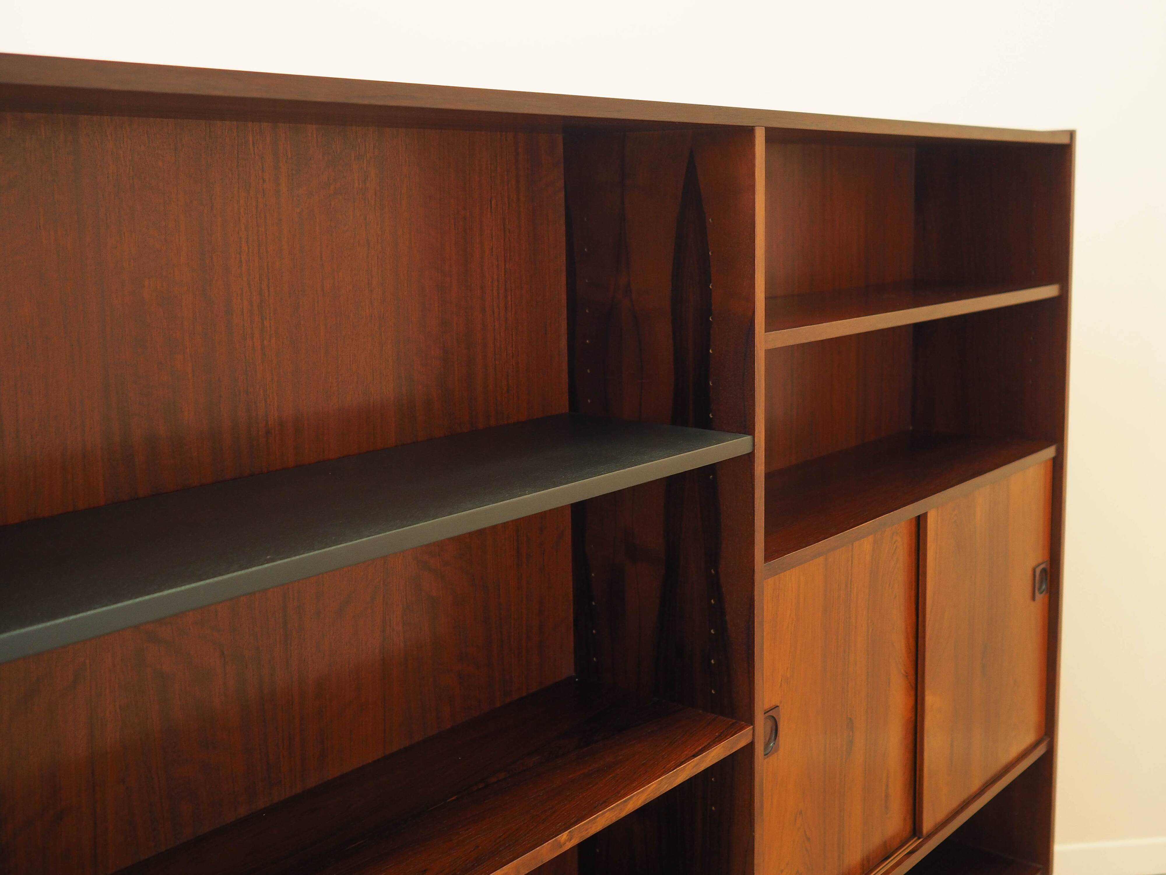 Rosewood bookcase, Danish design, 1970s, manufactured by Farsø Møbelfabrik