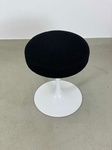 Eero Saarinen Stool by Knoll International 1960s