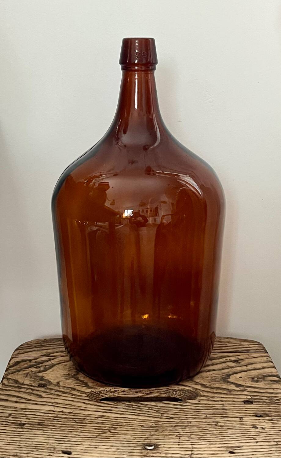 Give me amber Jeanne.