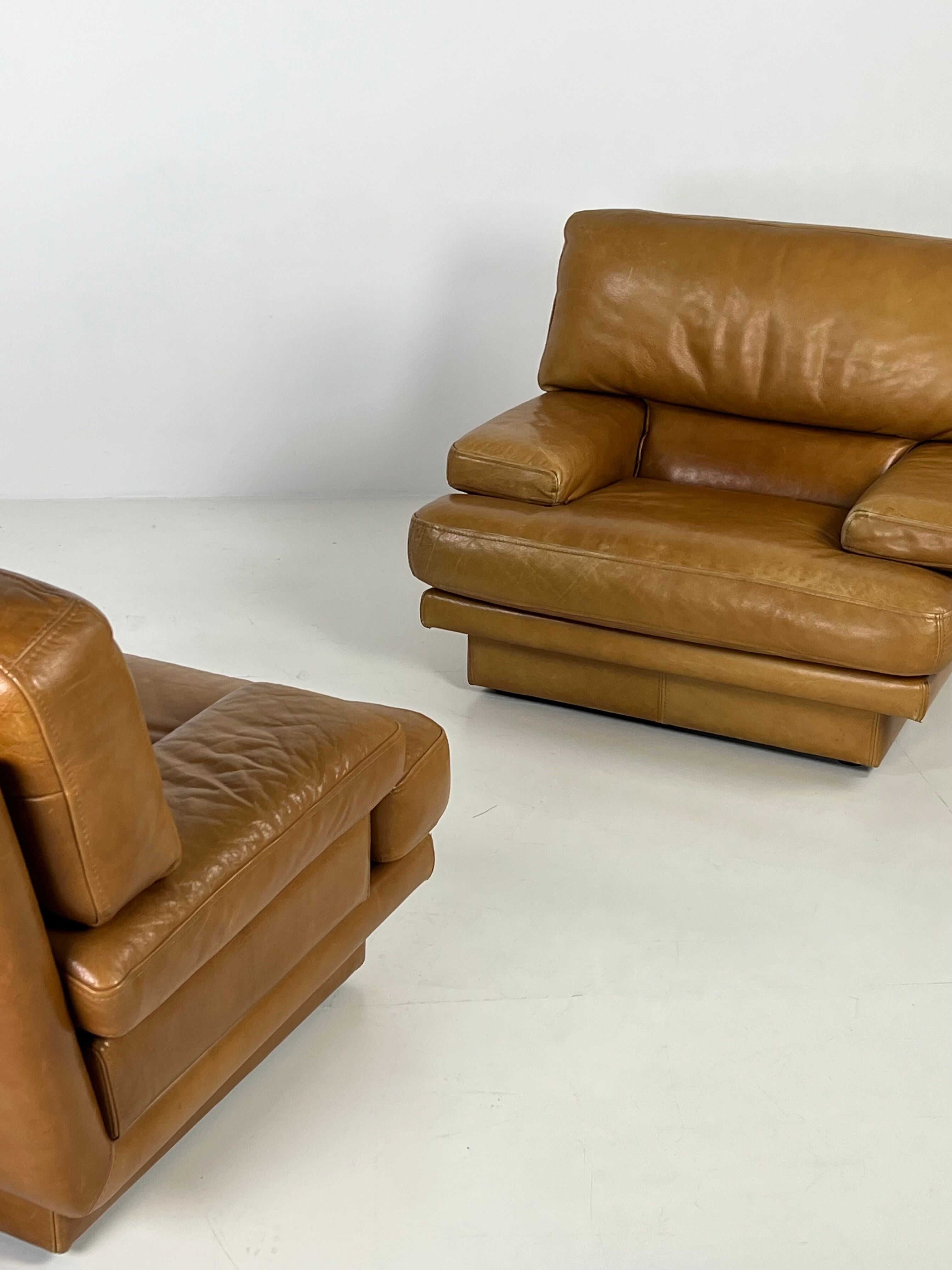 Set of 2 italian design armchairs