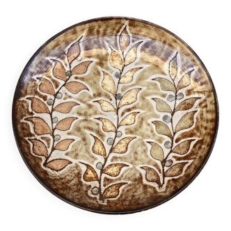 Wall plaque in ceramic by Robert Pérot, Atelier du Vieux Moulin, Vallauris.