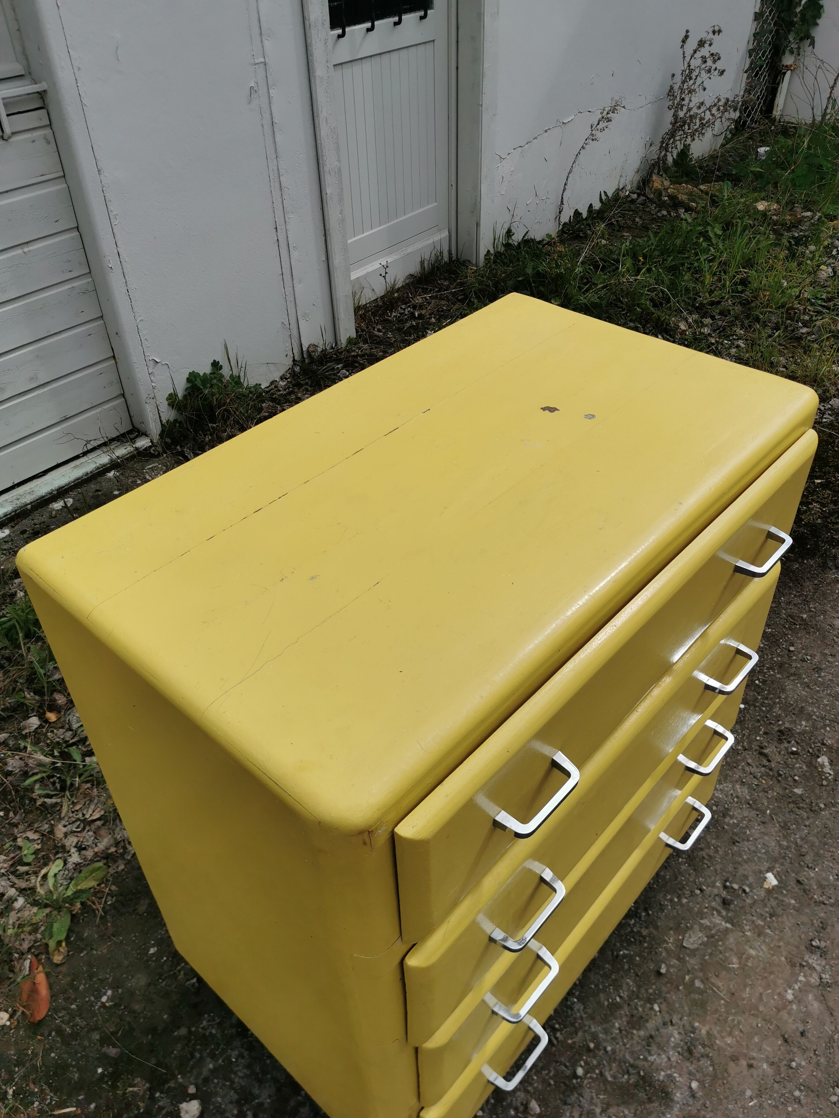 Vintage chest of drawers